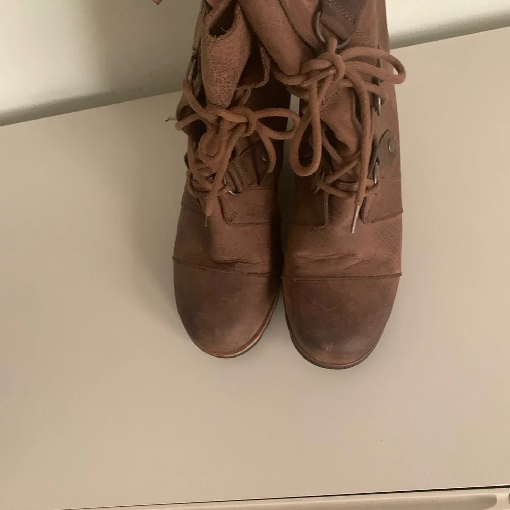 Sorel Woman’s Wedge Brown Lace-Up Ankle Boot